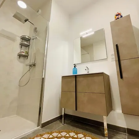 Apartment Coral - Lumineux Cap D'agde Vue , Idealement Situe Agde